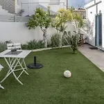 M City Apartments, Garden 2
