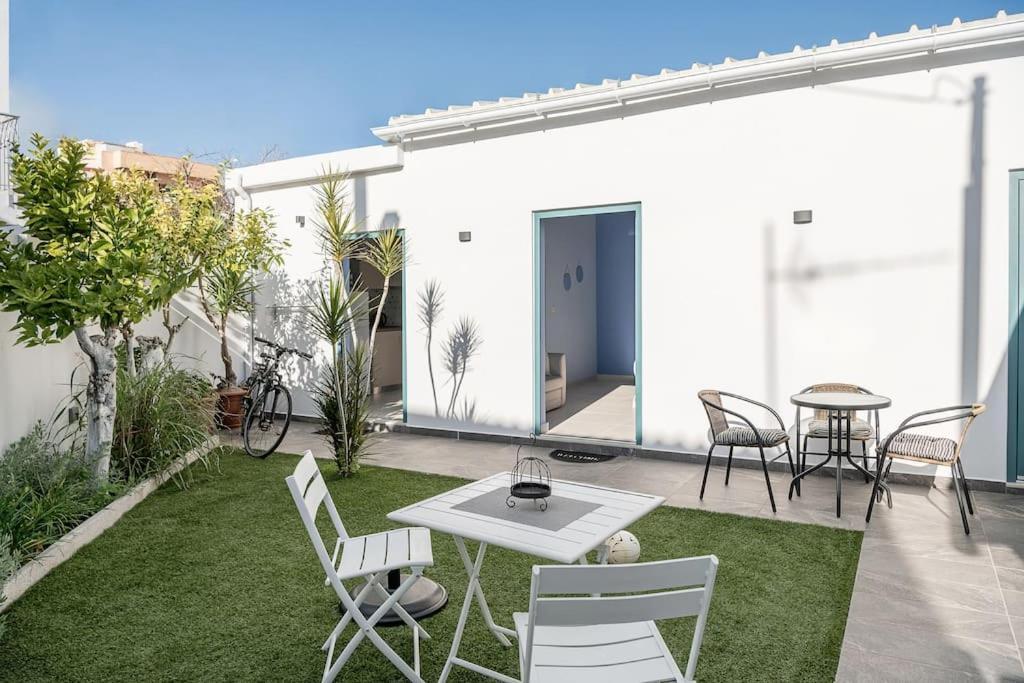 M City Apartments, Garden 2 *